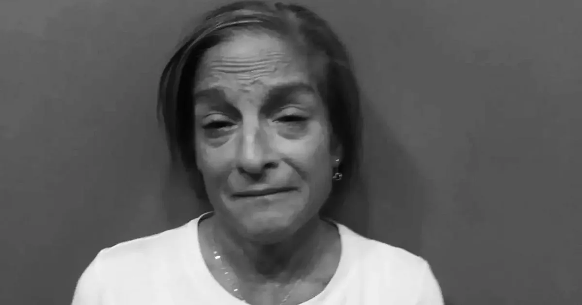 Apa yang Kita Ketahui tentang Penangkapan Mary Lou Retton