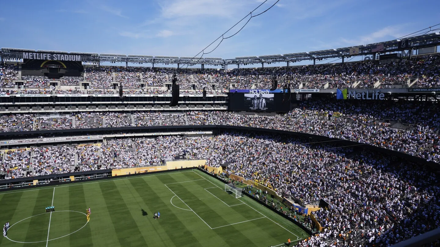 FIFA Pangkas Harga Tiket Jadi $13,40 untuk Semifinal Piala Dunia Antarklub antara Chelsea dan Fluminense